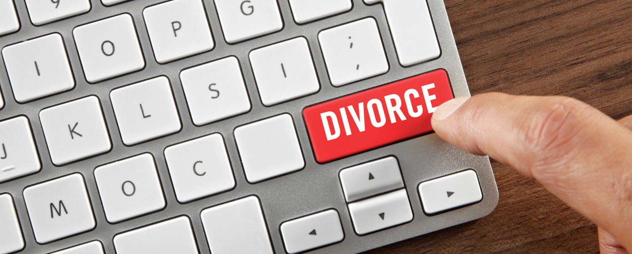 What Makes Online Divorce Different From Traditional Divorce Services?